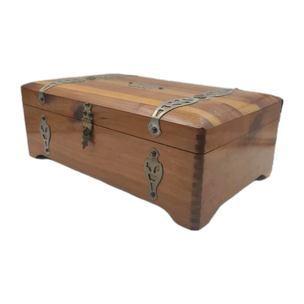 Vintage McGraw Box Co. Cedar Wood Keepsake Box Chest w/ Metal Accents 12